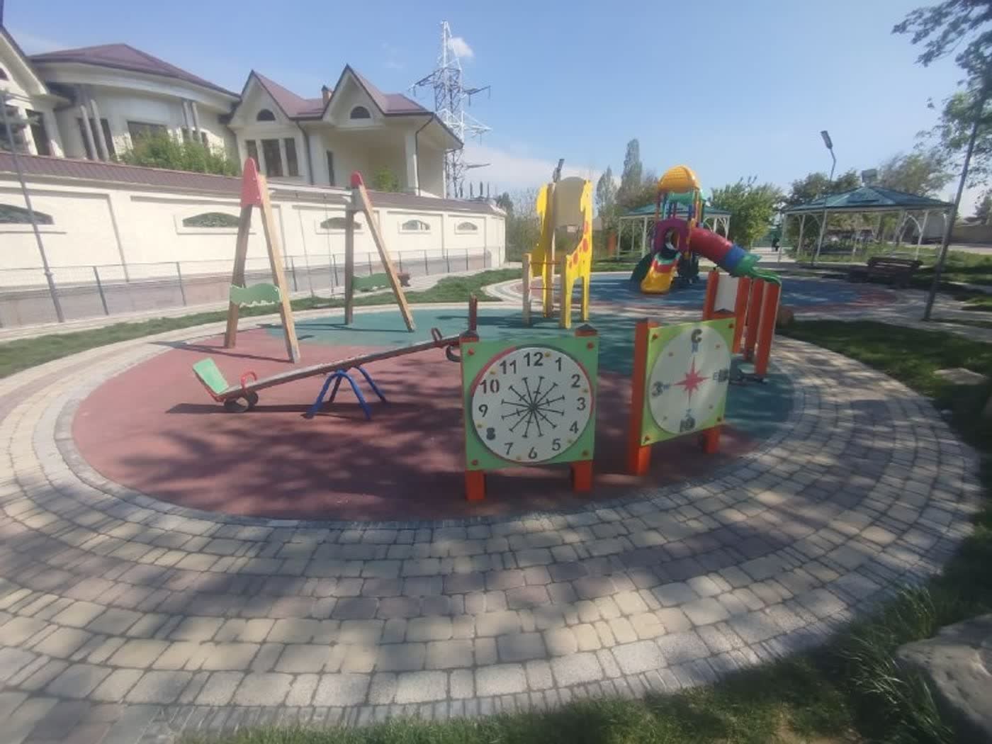 Площадки для школ и детских садов